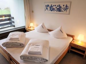 Postel nebo postele na pokoji v ubytování Apartment Apt B 022 by Interhome