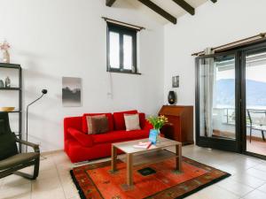 Seating area sa Apartment Residence Miralago - Utoring Apt- C29 by Interhome