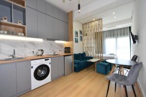 Kuchyň nebo kuchyňský kout v ubytování To blue moon 8