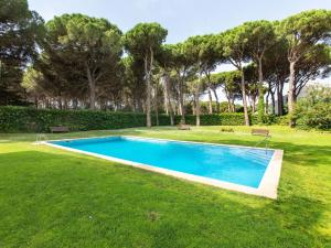 Fotografie z fotogalerie ubytování Apartment Porta de Golf AI by Interhome v destinaci Pals