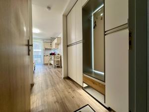 Kuchyňa alebo kuchynka v ubytovaní Rabbit 3 Apartman