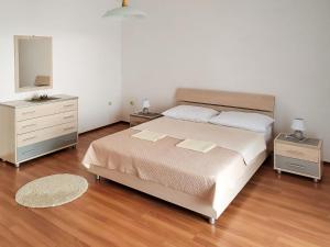 Posteľ alebo postele v izbe v ubytovaní Apartment Beba-1 by Interhome