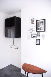 TV a/nebo společenská místnost v ubytování De Eindhovenaar City Apartments