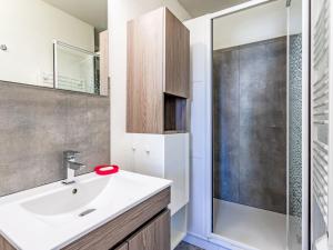Zdjęcie z galerii obiektu Apartment Fleur Marine-32 by Interhome w mieście Cabourg