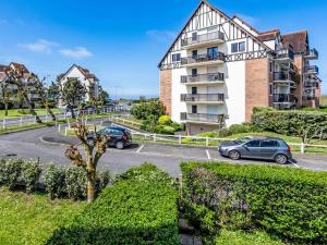 Zdjęcie z galerii obiektu Apartment Fleur Marine-32 by Interhome w mieście Cabourg