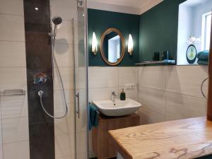 Ένα μπάνιο στο Ferienwohnung Oberstdorf +21 φωτογραφίες