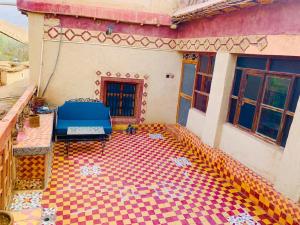 A seating area at Gite Tawada