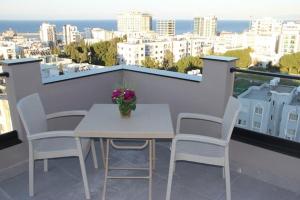 Балкон или терраса в Okman Homes