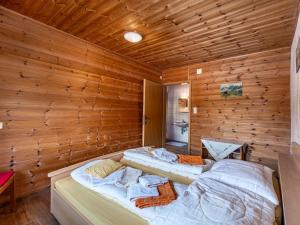 Posteľ alebo postele v izbe v ubytovaní Holiday Home Kollerhof by Interhome