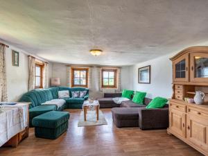 Posedenie v ubytovaní Holiday Home Kollerhof by Interhome