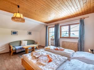 Posteľ alebo postele v izbe v ubytovaní Holiday Home Kollerhof by Interhome