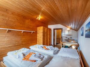 Posteľ alebo postele v izbe v ubytovaní Holiday Home Kollerhof by Interhome