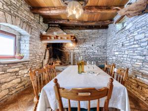 Zdjęcie z galerii obiektu Holiday Home Narcis by Interhome w mieście Pazin