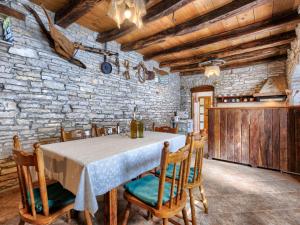 Zdjęcie z galerii obiektu Holiday Home Narcis by Interhome w mieście Pazin