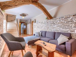 Część wypoczynkowa w obiekcie Holiday Home Narcis by Interhome