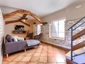 Część wypoczynkowa w obiekcie Holiday Home Narcis by Interhome