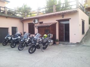 Fotografie z fotogalerie ubytování Bed And Bikers v destinaci Riano