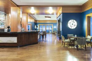 Restaurace v ubytování Barbaros Reserve Bodrum Residences Managed by Kempinski