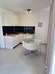 Fotografie z fotogalerie ubytování Apartments 4 You v Novalji