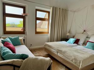 Postel nebo postele na pokoji v ubytování Apartment im Elbtal Dresden, Meißen, Moritzburg