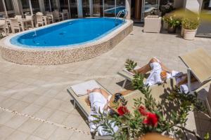 Bassein majutusasutuses Apartments Del Mar või selle lähedal