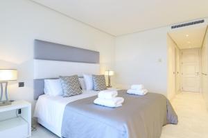 Ένα ή περισσότερα κρεβάτια σε δωμάτιο στο Doncella Beach luxury with ocean view +26 φωτογραφίες