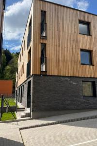 Budova, v ktorej sa apartmán nachádza