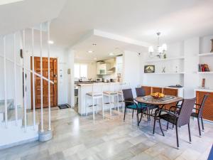 Køkken eller tekøkken på Holiday Home Los almendros by Interhome