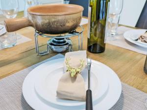 Jídlo v apartmánu nebo okolí + 21 fotografií