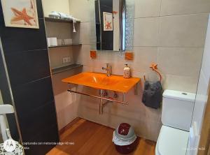 Kuchyň nebo kuchyňský kout v ubytování Casa Rural Casa Jacinta