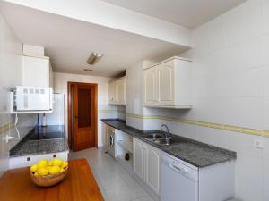 Η κουζίνα ή μικρή κουζίνα στο Apartment Pepa House by Interhome