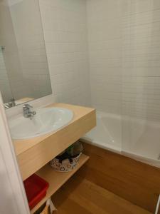 Ένα μπάνιο στο Duplex confort Risoul +4 φωτογραφίες