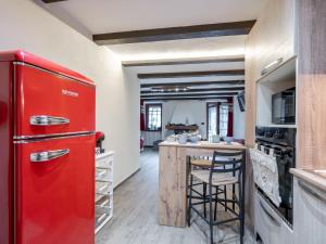 Η κουζίνα ή μικρή κουζίνα στο Apartment Maison Bonheur by Interhome