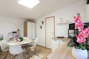 Gallery image of PG Apartman in Győrszemere