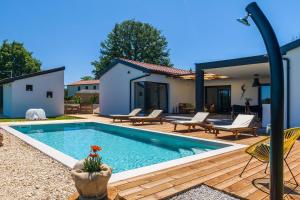 Πισίνα στο ή κοντά στο Villa Brajde