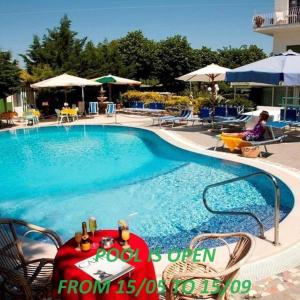 Swimmingpoolen hos eller tæt på Casa della Frutta