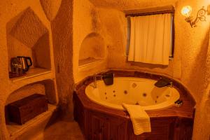Koupelna v ubytování Carmin Cave Hotel