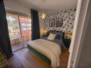 เตียงในห้องที่ Luxury Monte Carlo- Seaview, Champagne & AC