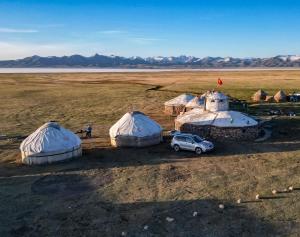 Gallery image of Yurt camp Aitbek in Song-Kul