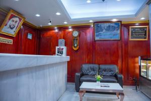 Posezení v ubytování Al Karnak Hotel