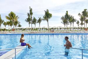 Bazen v nastanitvi oz. blizu nastanitve Riu Dunamar - All Inclusive