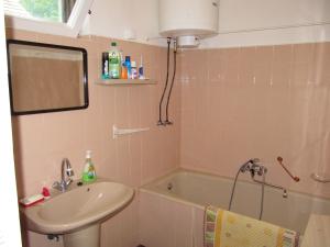 Kúpeľňa v ubytovaní Budai Garden House + 19 fotografií