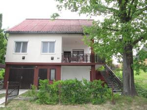 Budova, v ktorej sa dovolenkový dom nachádza