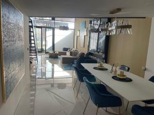 Et opholdsområde på Luxury Apartment Club218