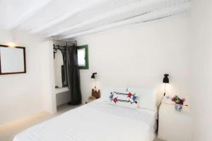 Φωτογραφία από το άλμπουμ του Xarites Skyros στη Σκύρο