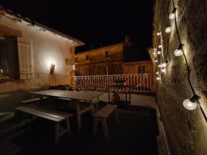 Balcon ou terrasse dans l'établissement Maison de Village 18ème Siècle Familiale 3 Chambres