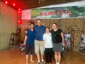 Khách lưu trú tại Tam Coc White Swan Homestay