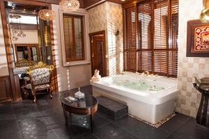 Koupelna v ubytování Ammatara Pura Pool Villa