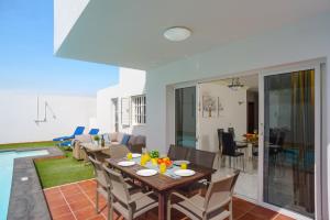 Posedenie v ubytovaní Villa Luz Lanzarote by Villa Plus