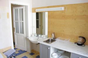 A bathroom at Apartmány Lavande